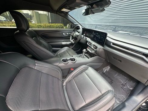 Used 2024 Ford Mustang GT Premium image 36
