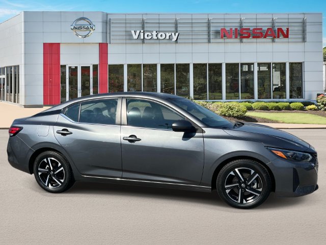 Used 2024 Nissan Sentra SV FWD image 2