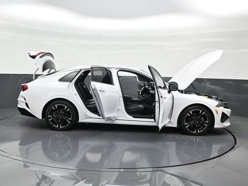 Used 2022 Kia K5 GT-Line image 32