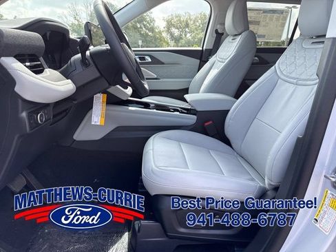 New 2026 Ford Explorer Platinum w/ LUX Leather Package AWD/4WD image 9