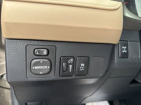 Used 2013 Toyota RAV4 LE image 8