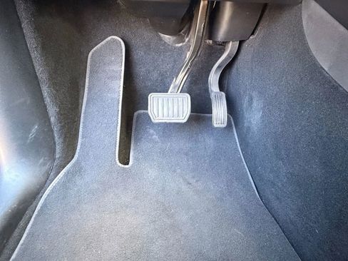 Used 2023 Tesla Model Y Long Range image 15