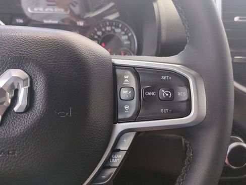 Used 2025 RAM 1500 Big Horn AWD/4WD image 33