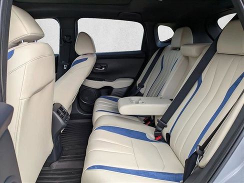 Certified 2025 Acura ADX A-Spec image 17