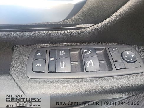 Used 2024 RAM 1500 Tradesman image 7