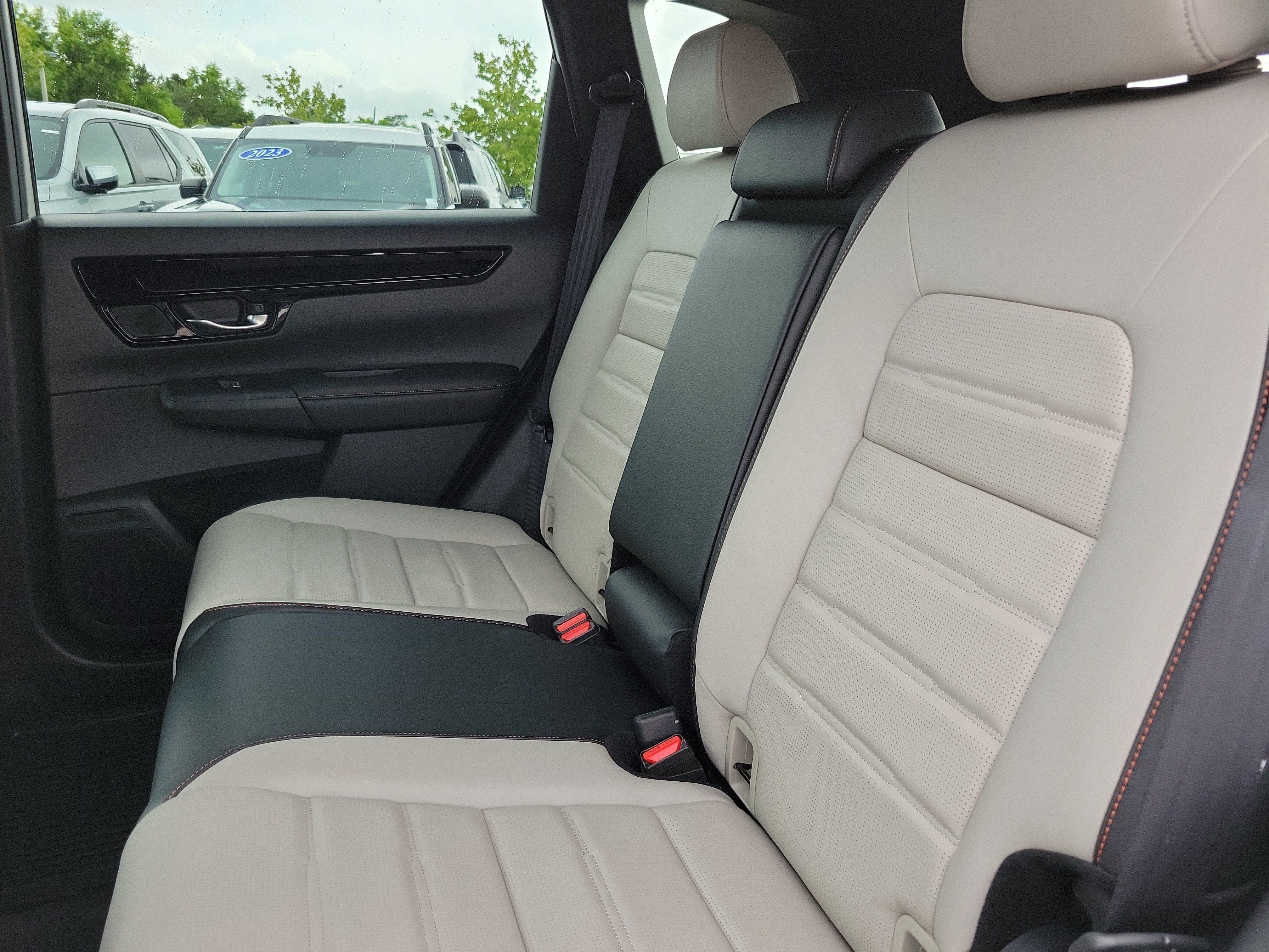 Used 2025 Honda CR-V Sport Touring image 17