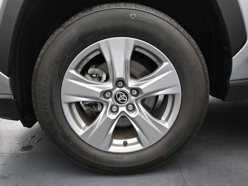 Used 2024 Toyota RAV4 XLE FWD image 14