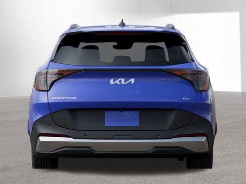 New 2026 Kia Sportage EX image 16