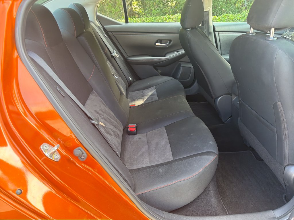 Used 2025 Nissan Sentra SR FWD image 28