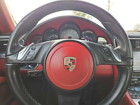 Used 2014 Porsche 911 Carrera 4S image 23