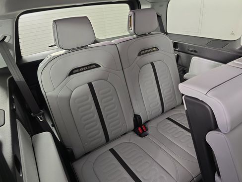 Used 2024 Rivian R1S Adventure AWD/4WD image 25