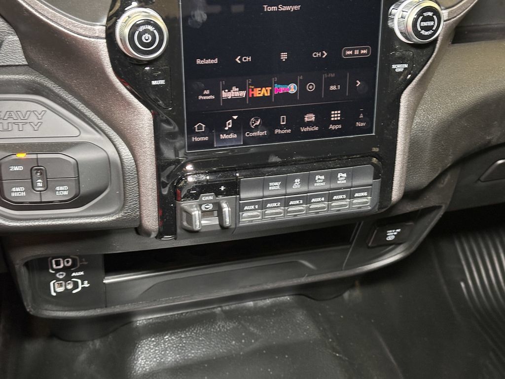 New 2026 RAM 2500 Tradesman AWD/4WD image 28