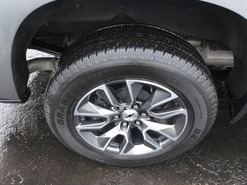 Used 2024 Chevrolet Silverado 1500 RST w/ Protection Package image 9