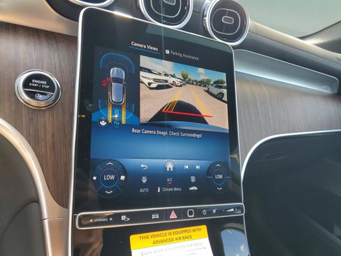 Used 2026 Mercedes-Benz GLC 300 image 27