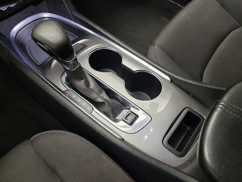Used 2022 Chevrolet Malibu LT FWD image 26