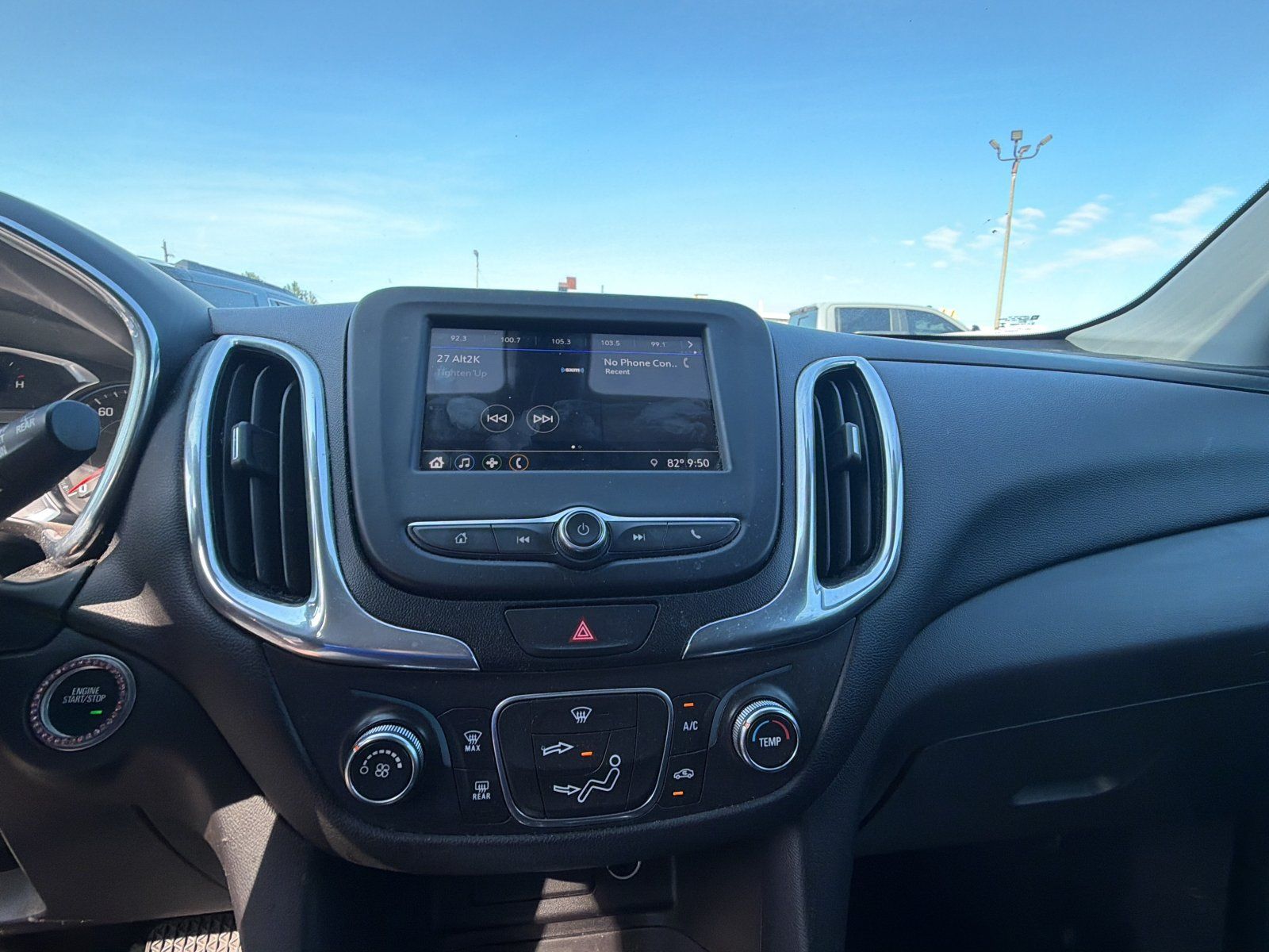 Used 2019 Chevrolet Equinox LT AWD/4WD image 14