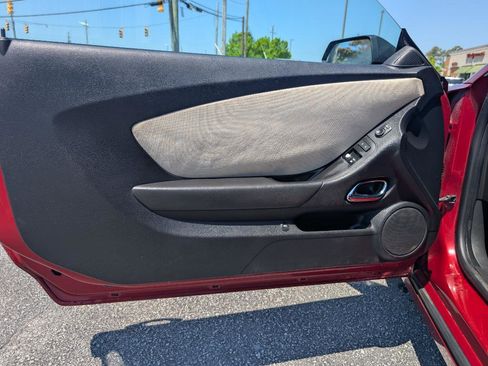Used 2015 Chevrolet Camaro LT RWD image 8