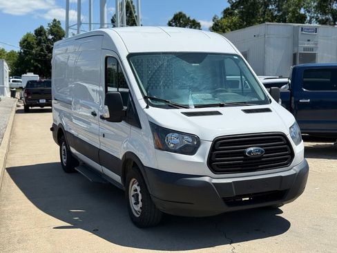 Used 2019 Ford Transit 150 148 Medium Roof RWD image 4