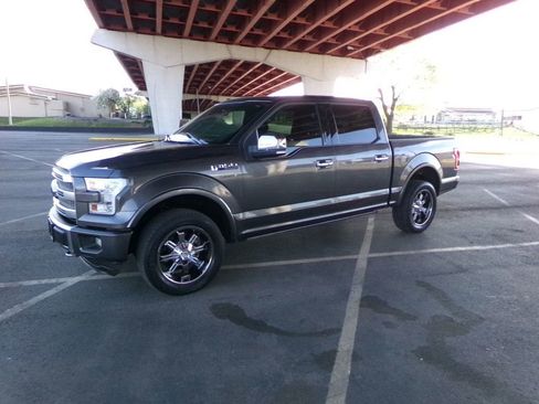 Used 2016 Ford F150 Platinum w/ Equipment Group 701A Luxury AWD/4WD image 2