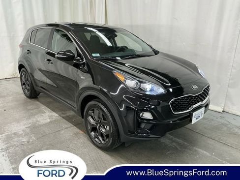 Used 2022 Kia Sportage LX w/ LX AWD Value Edition Package image 1