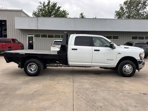 Used 2024 RAM 3500 SLT w/ Quick Order Package 2YG SLT AWD/4WD image 2