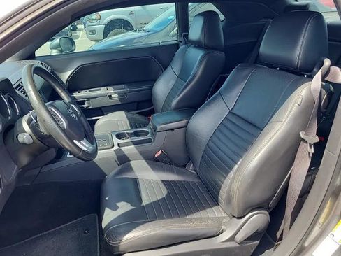 Used 2012 Dodge Challenger R/T RWD image 6