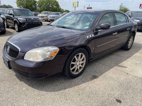 Used 2008 Buick Lucerne CXL w/ Driver Confidence Package FWD image 4