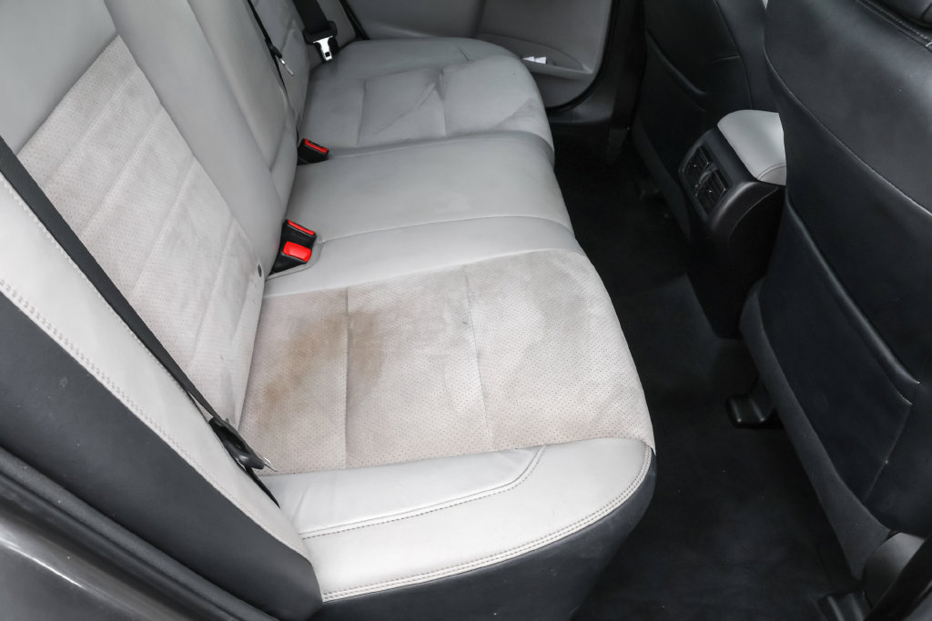 Used 2017 Toyota Camry XSE w/ Moonroof Package FWD image 35