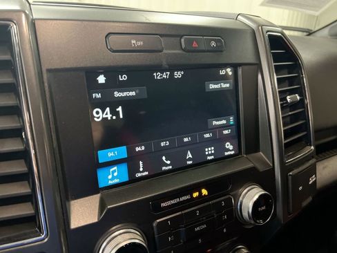 Used 2018 Ford F150 Lariat w/ Equipment Group 502A Luxury AWD/4WD image 13