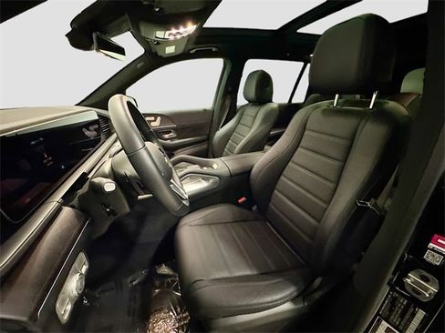 Certified 2022 Mercedes-Benz GLS 450 4MATIC image 22