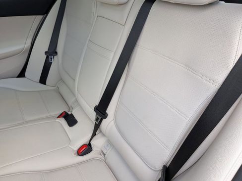 Used 2025 Mercedes-Benz C 300 4MATIC Sedan image 14