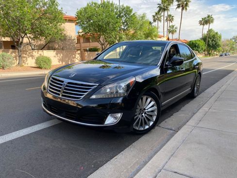 Used 2015 Hyundai Equus Signature image 2