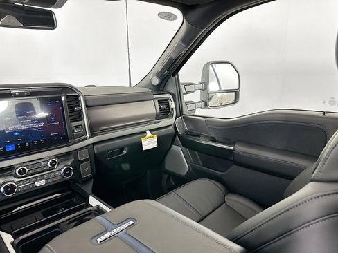 New 2026 Ford F450 Platinum w/ FX4 Off-Road Package image 25