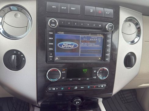 Used 2013 Ford Expedition EL Limited AWD/4WD image 14