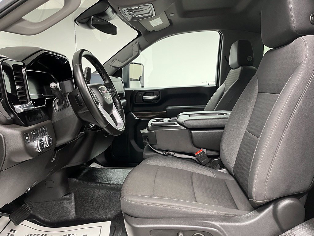 Used 2025 GMC Sierra 3500 SLE w/ SLE Convenience Package AWD/4WD image 23