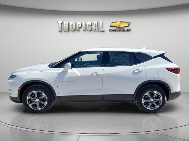 New 2026 Chevrolet Blazer LT FWD image 2