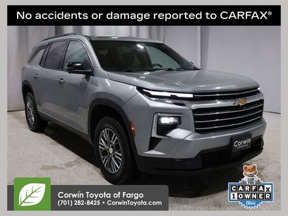 Used 2024 Chevrolet Traverse LT