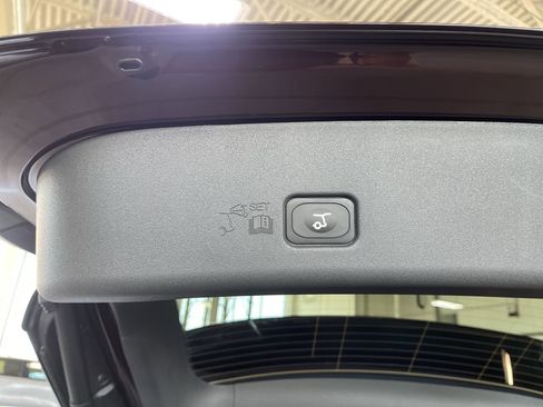 New 2024 Lincoln Nautilus Reserve w/ Equipment Group 202A image 32