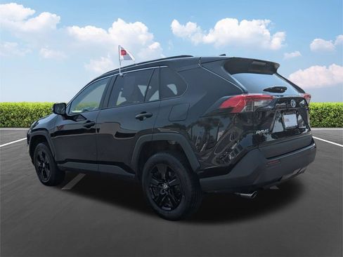 Used 2024 Toyota RAV4 XLE AWD/4WD image 7