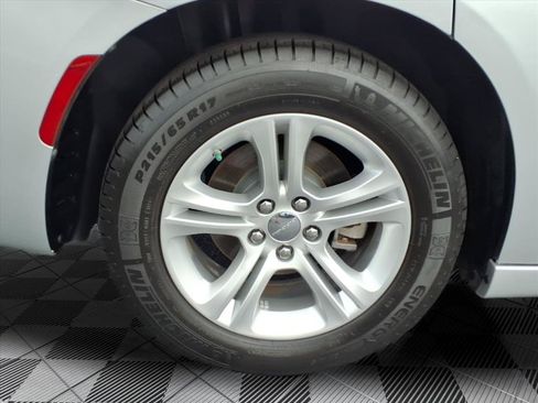 Used 2023 Dodge Charger SXT RWD image 29