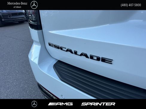 Used 2026 Cadillac Escalade Platinum Sport AWD/4WD image 5
