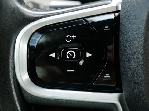 Used 2018 Volvo XC60 T5 Inscription w/ Convenience Package AWD/4WD image 27