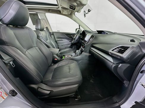 Used 2020 Subaru Forester Limited image 32