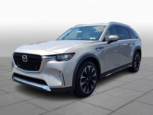 Used 2024 MAZDA CX-90 Plug-In Hybrid w/ Premium Pkg AWD/4WD image 4