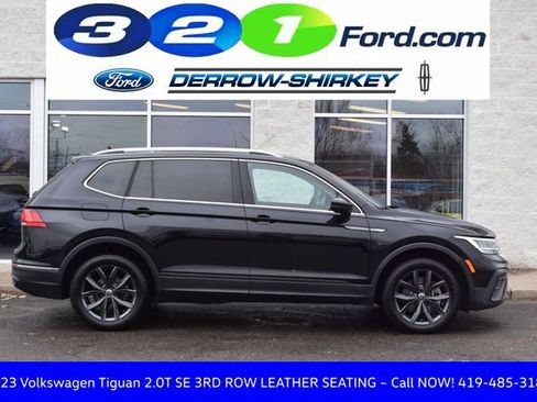 Used 2023 Volkswagen Tiguan SE FWD image 3