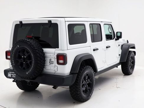 Used 2022 Jeep Wrangler Unlimited Sport AWD/4WD image 9