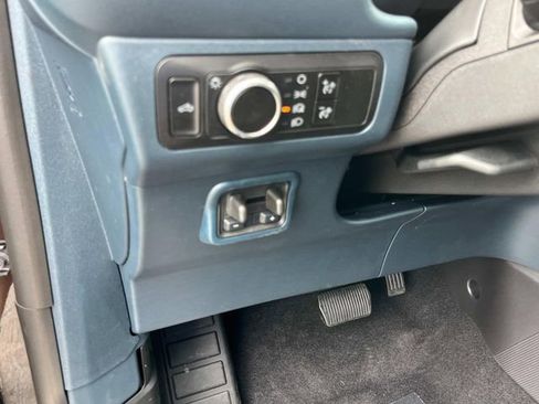 New 2025 Ford Maverick XLT w/ XLT Luxury Package image 27