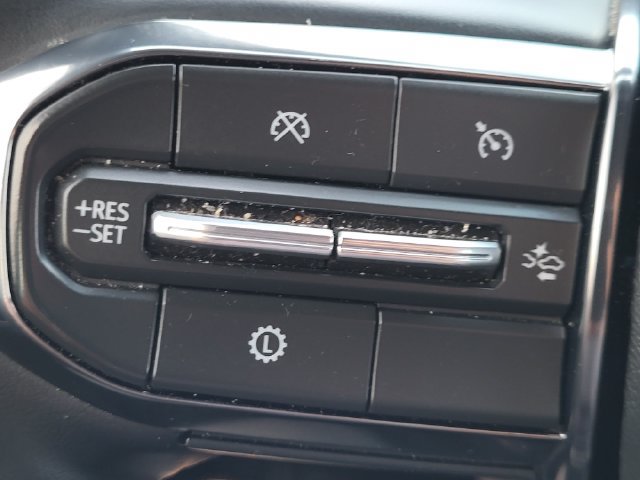 Used 2024 GMC Acadia AT4 w/ Luxury Package AWD/4WD image 32