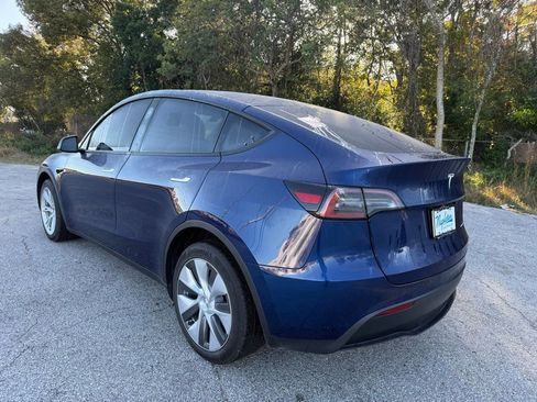 Used 2023 Tesla Model Y Long Range image 12