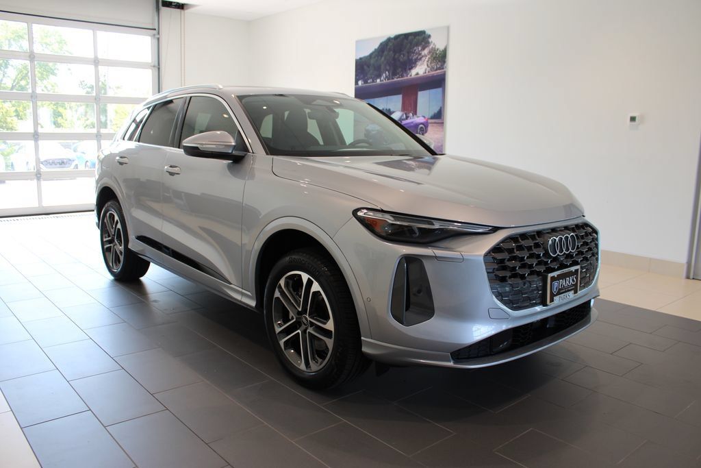 New 2026 Audi Q5 Premium Plus AWD/4WD image 2